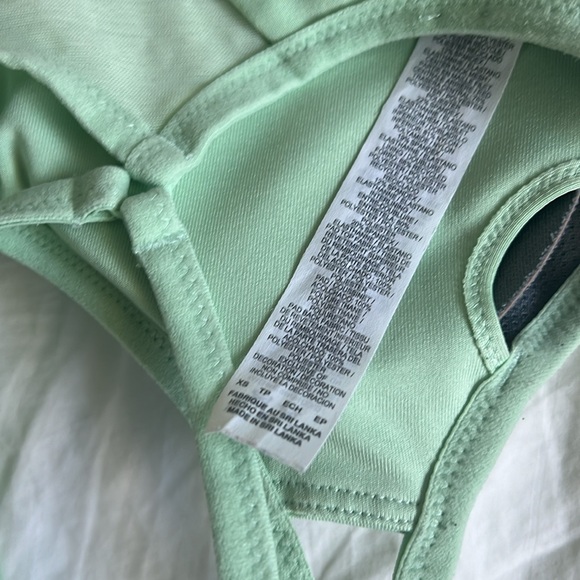 Mint green Nike sports bra - Picture 3 of 3